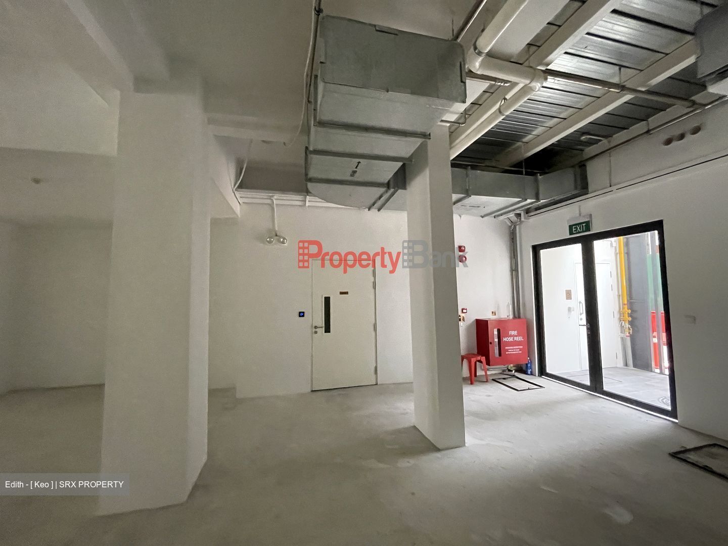 North Canal Road (D1), Retail #582338831
